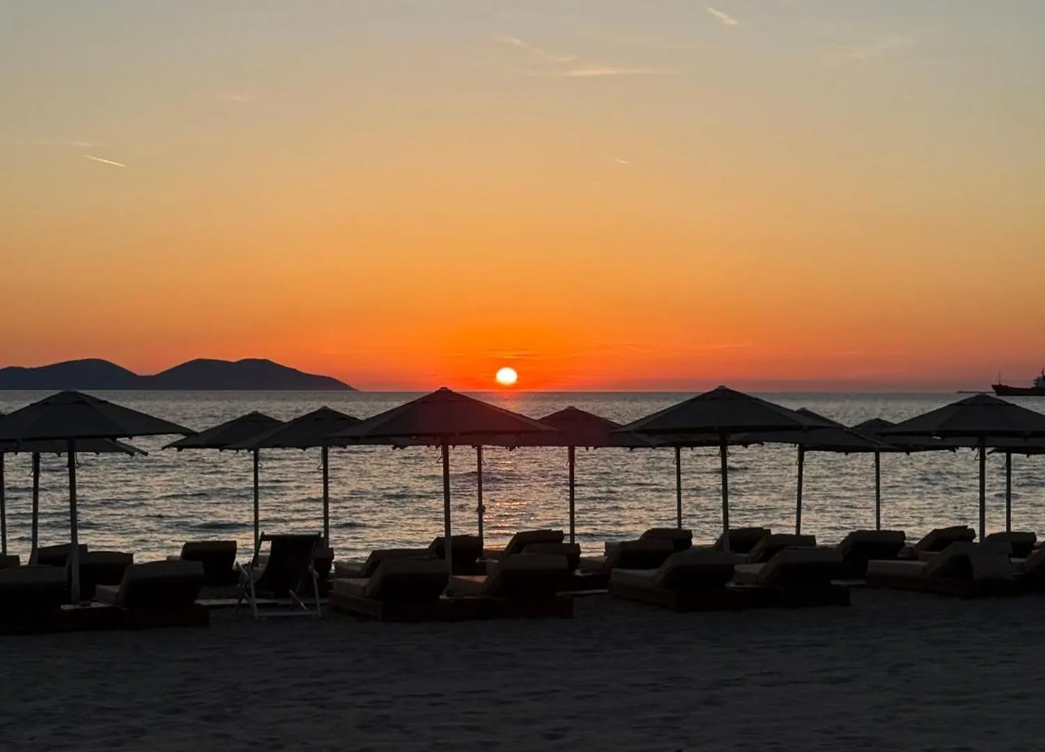 Lungomare Sea View Apartment فلورا
