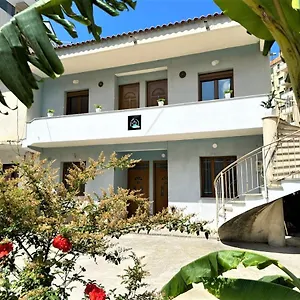 With Private Parking Apartament